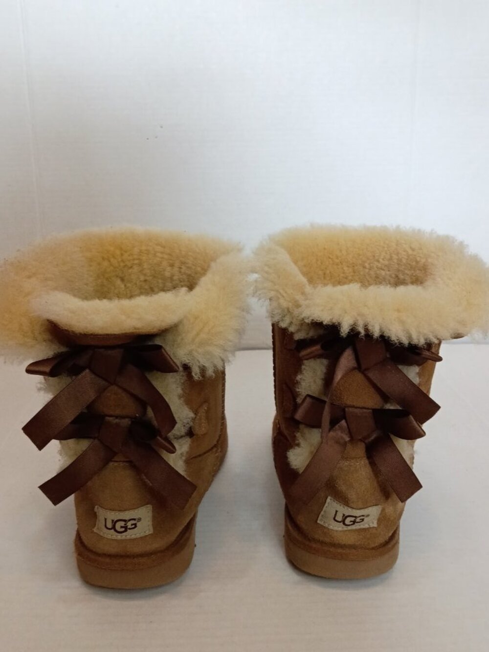 UGG Kids Bailey Bow II Chestnut Suede Boots Youth 6 Fits Women’s 8 - Picture 5 of 8